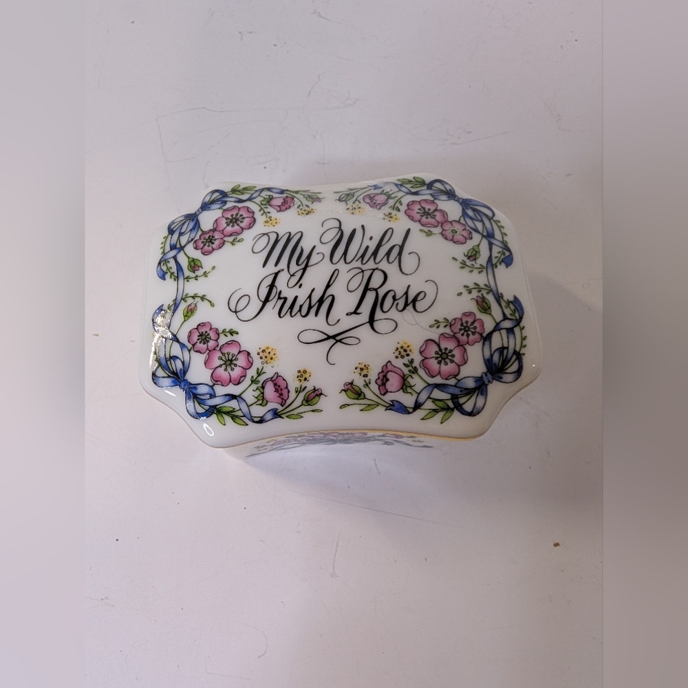 Music Box Mini with 'My Wild Irish Rose' Tune